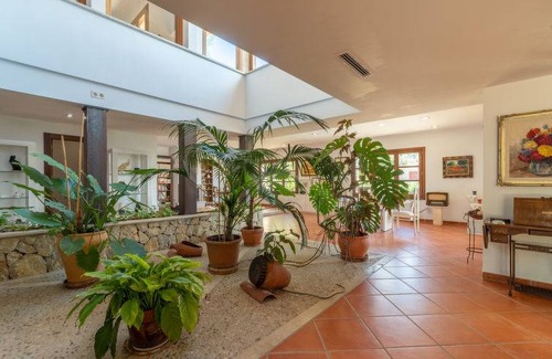 Mancor de la Vall House | 430 m² House ∙ 5 bedrooms ∙ 10 guests