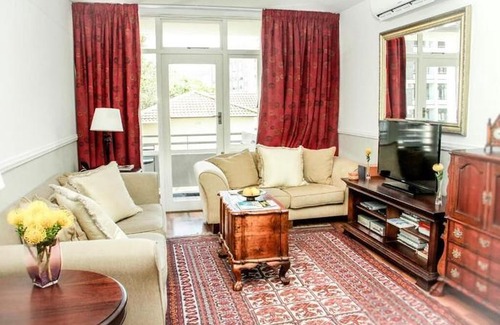 Cape Town City Centre Apartment | 438 St Martini Gardens