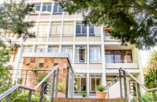 Cape Town City Centre Apartment | 438 St Martini
