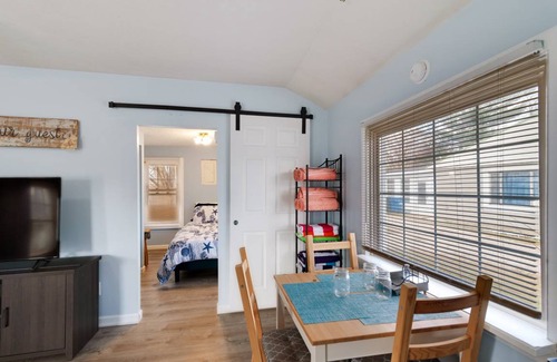 Vermilion House | 44 m² House ∙ 1 bedroom ∙ 4 guests