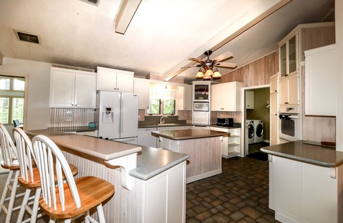 Hot Springs Village House | 44 Pego Circle - HDTV, WIFI. A nicely updated vacation rental home near Lake