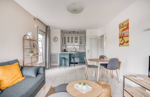 Republique - Les Ponts Apartment | 45 m² Apartment ∙ 1 bedroom ∙ 4 guests
