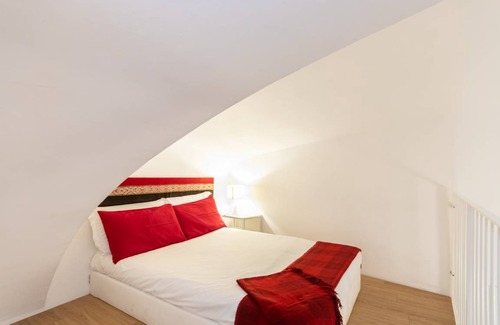 Roman Quarter Apartment | 45 m² Apartment ∙ 1 bedroom ∙ 4 guests