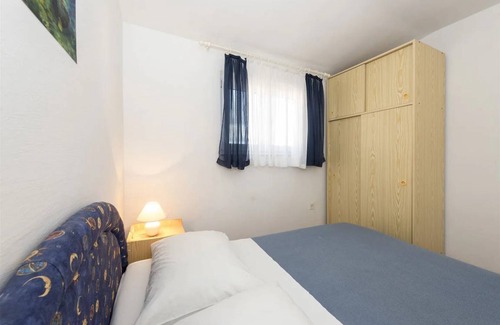 Tribunj Apartment | 45 m² Apartment ∙ 1 bedroom ∙ 5 guests