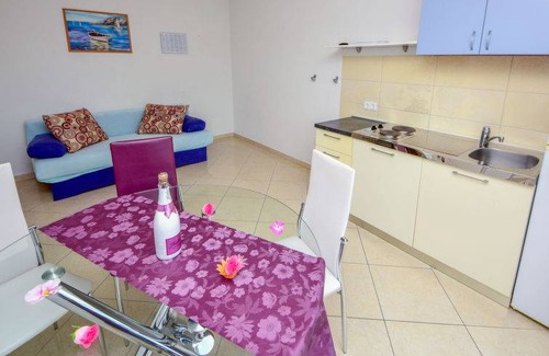 Municipality of Trogir Apartment | 45 m² Apartment ∙ 1 bedroom ∙ 4 guests
