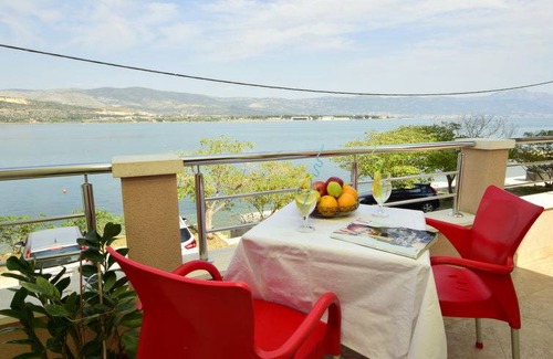Municipality of Trogir Apartment | 45 m² Apartment ∙ 1 bedroom ∙ 4 guests