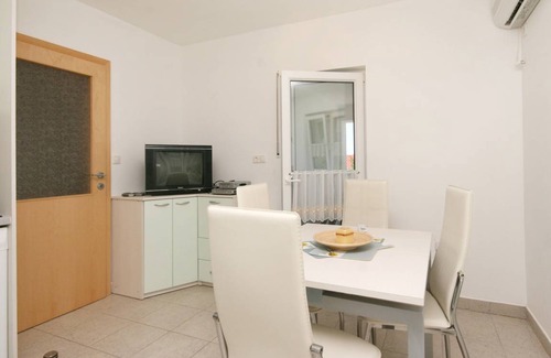 Pinezici Apartment | 45 m² Apartment ∙ 2 bedrooms ∙ 5 guests