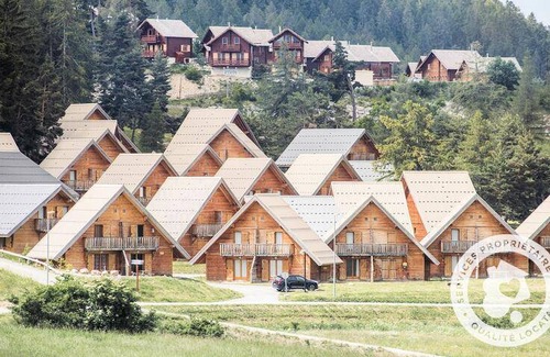 La Joue du Loup Ski Chalet | 45 m² Chalet ∙ 1 bedroom ∙ 6 guests