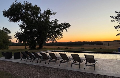 Gazaupouy House | 450m2 villa in the heart of the Gers, 5 suites, dormitory, pool and sunsets