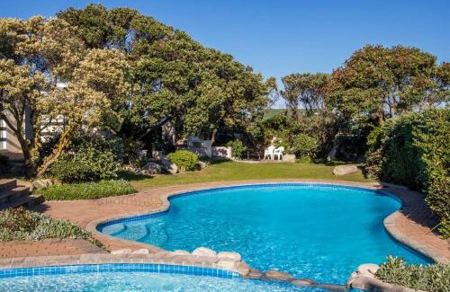 Westcliff Apartment | 47 Whale Rock Estate