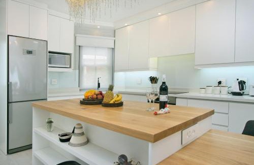 Scott Estate Apartment | 48 The Village in Hout Bay
