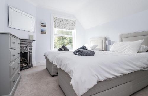 Swanage House | 49 Ulwell Road