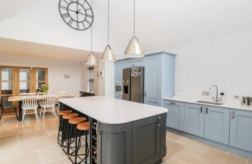 Swanage House | 49 Ulwell Road