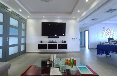 Montellano Villa | 496 m² Villa ∙ 12 bedrooms ∙ 24 guests