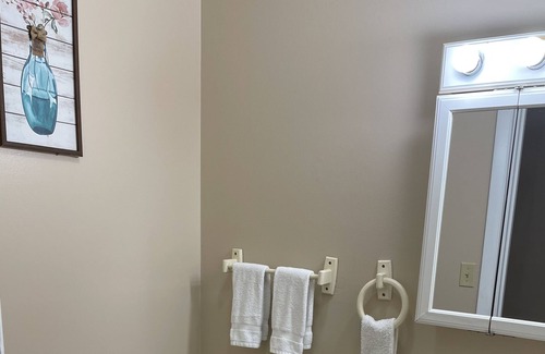 Summerlee House | 498 C Terry Ave
