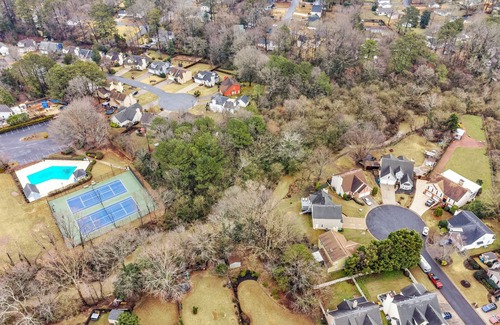 Smyrna House | 4BD Creekside Getaway - 2KG Beds, Sunporch, Firepit & Furnished Comfort!