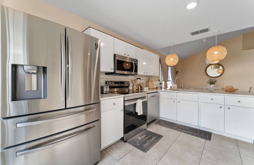 Crystal Cove House | 4BD Home Toy Story Mickey with Pool and Game Room