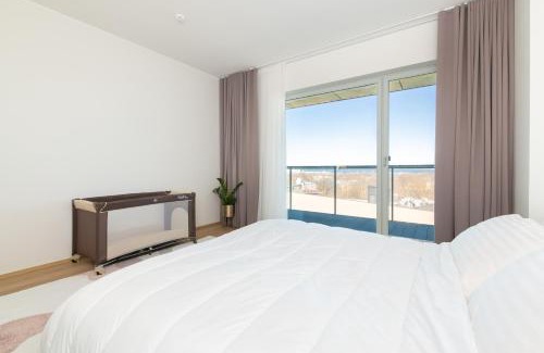 Kadriorg Apartment | 4bdr Modern and Stylish Apartment near Kadriorg with Free Parking