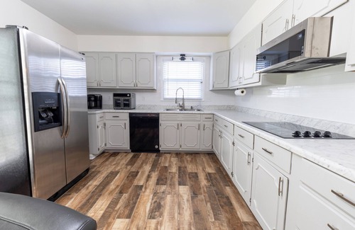 Whitehaven House | 4Bed/2Bath/Fenced Yard/Free Parking