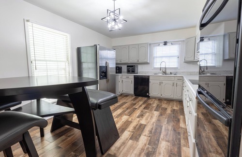 Whitehaven House | 4Bed/2Bath/Fenced Yard/Free Parking