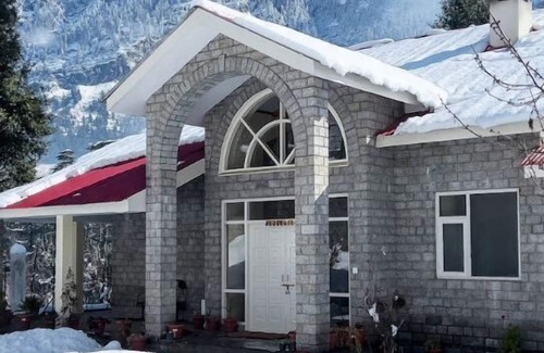 Manali Villa | 4BHK: The ForestBound Cottage