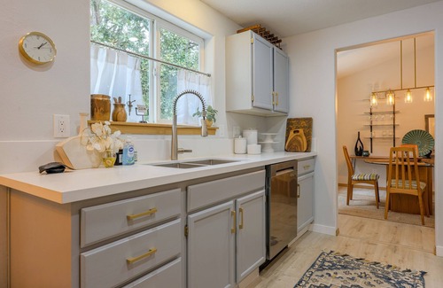 Hillsboro House | 4BR/2.5BA Home, Close to Intel, Nike & Hospitals