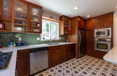 Arden-Arcade House | 4BR/2BA Mid-Century Retreat House: Your Perfect Getaway!