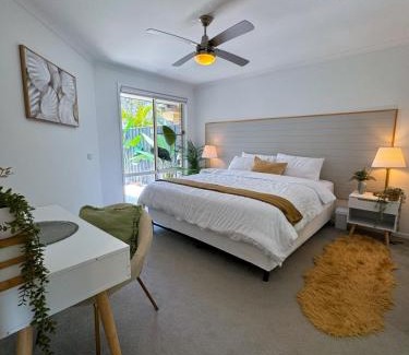 Upper Coomera House | 4BR Coomera Views! Prime Gold Coast Near Beaches