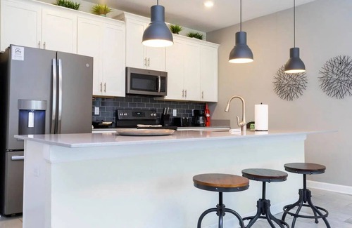 Davenport House | 4BR Home with Private Pool & Disney Themes