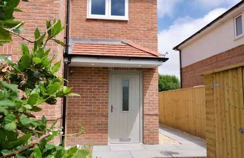 New Forest District House | 4BR Modern Home Near New Forest