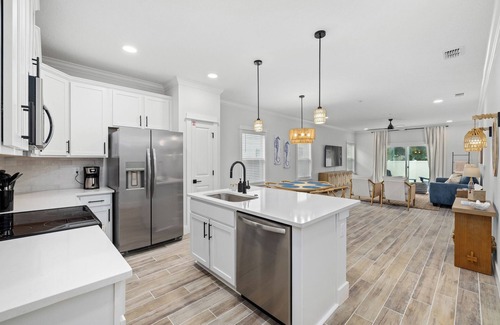 Jacksonville Beach House | 4BR New Build Walk to Beach | Good Morning Rentals