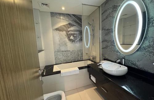 Al Olaya District Apartment | 4Leisure Suites DAMAC Esclusiva Towers