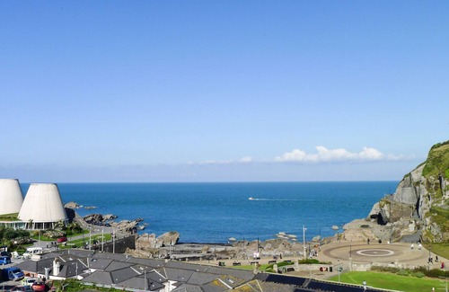 Hele Apartment | 5 Arlington Villas, ILFRACOMBE