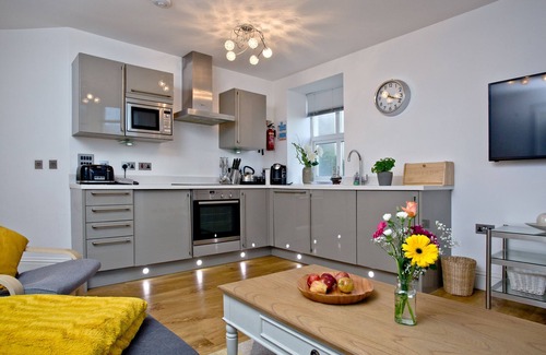 Torcross Apartment | 5 At The Beach - an apartment that sleeps 6 guests in 2 bedrooms