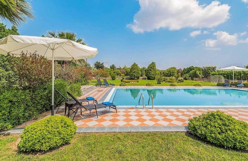 Kolymbia Villa | 5 bed 3 bath, large pool, spacious grounds
