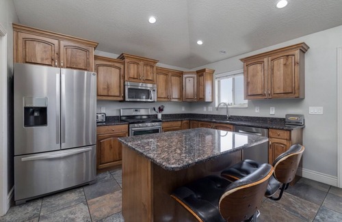 Naples House | 5-bed by Dinosaur National Monument & Green River.