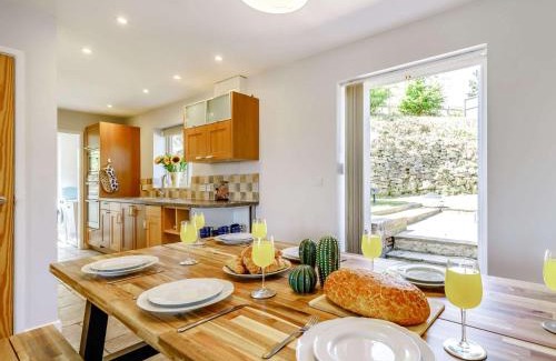 Crich House | 5 Bed in Crich 88486