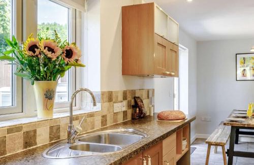 Crich House | 5 Bed in Crich 88486