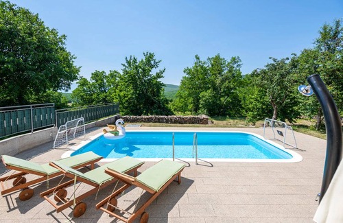 Velika Cista House | 5 bedroom accommodation in Cista Velika