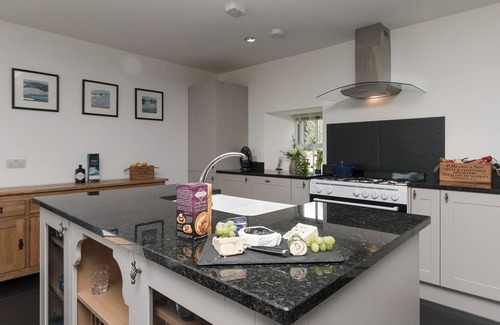 Castle Douglas Cottage | 5 bedroom accommodation in Ringford, near Castle Douglas