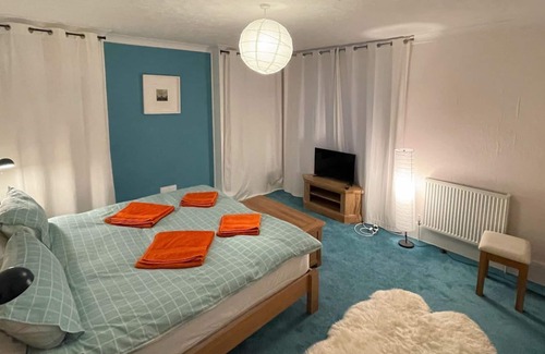 Littlehampton Cottage | 5 bedroom accommodation in Littlehampton