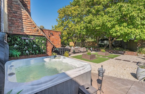 Charing Cottage | 5 bedroom accommodation in Ashford