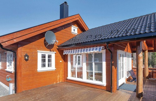 Froland House | 5 bedroom accommodation in Mykland