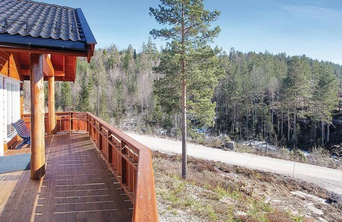 Froland House | 5 bedroom accommodation in Mykland