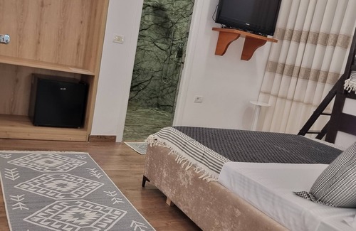 Albania Bed & Breakfast | 5-bedroom bed & breakfast in gorgeous Berat with AC, WiFi