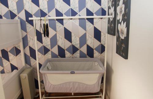 Adamsdown House | 5 bedroom house near cardiff city.