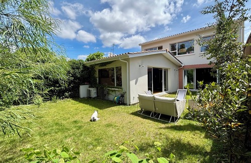 Cauderan House | 5-bedroom house with garden and free parking: the countryside in Bordeaux