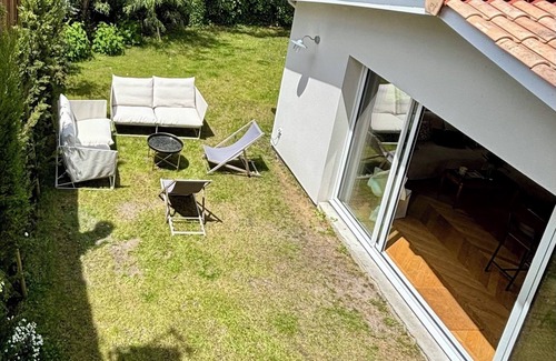 Cauderan House | 5-bedroom house with garden and free parking: the countryside in Bordeaux