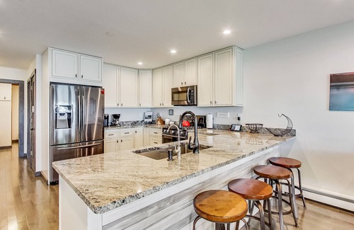 Powers Lake House | 5 Bedroom Lakefront Home with Private Dock with 2 Kayaks-Sleeps 11