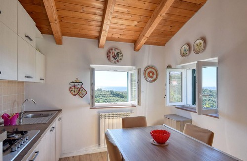 Lavagna House | 5 bedroom stunning home in Lavagna